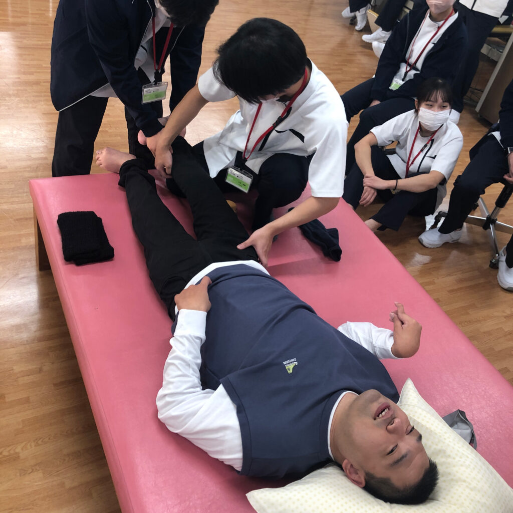 麻生リハビリテーション大学校にて実習モデルの協力をしています